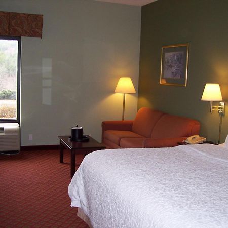 Hampton Inn - Hillsville Extérieur photo