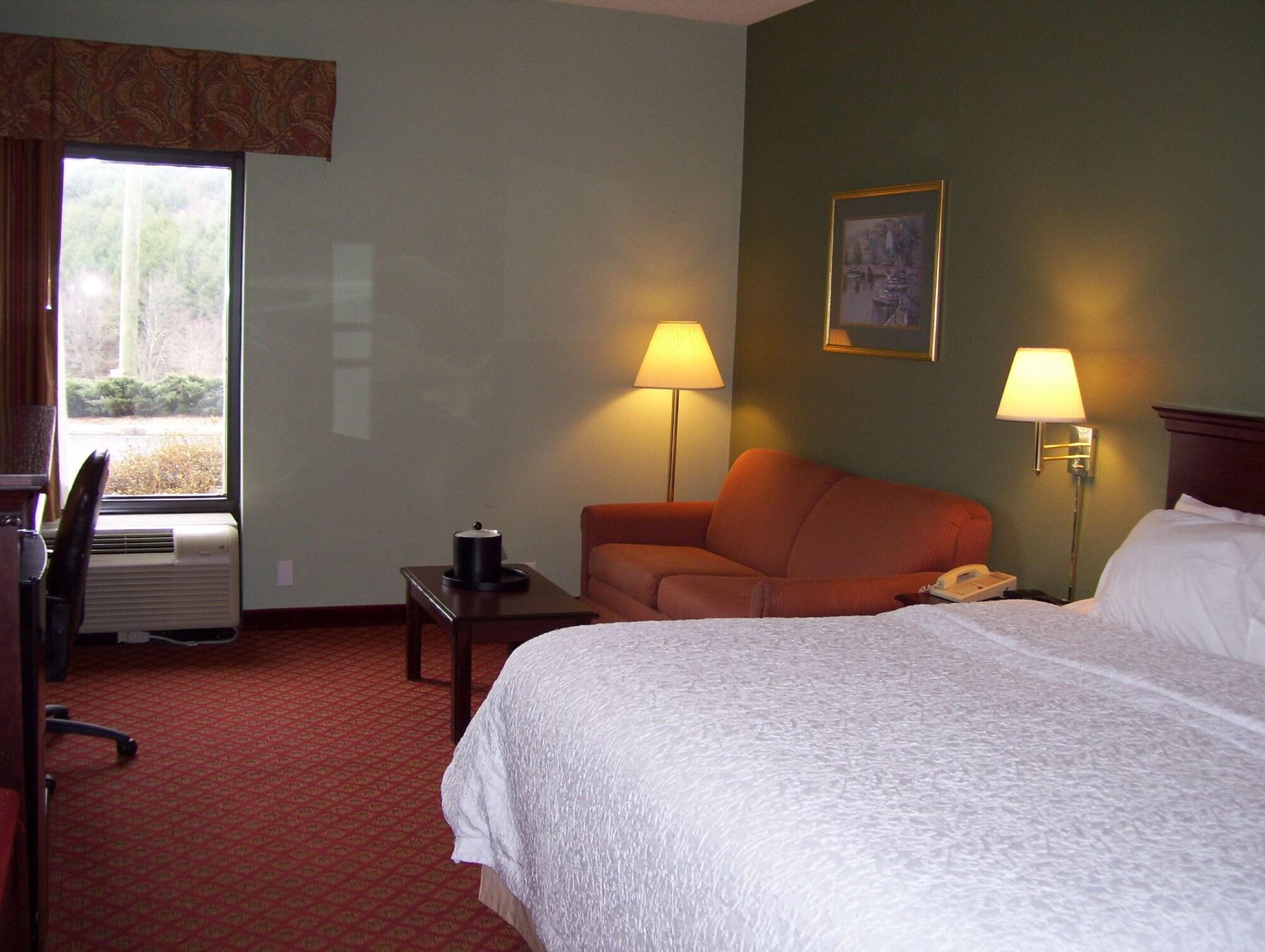 Hampton Inn - Hillsville Extérieur photo